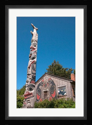 Framed Haida Totem Pole and Tourist Shop, Queen Charlotte Islands, Canada Print