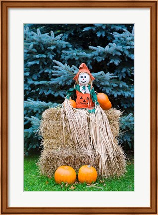 Framed Wisconsin Autumn haystack, Halloween decorations Print