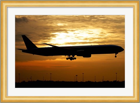 Framed Pakistan International Airlines Boeing 777 Print