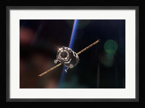 Framed Soyuz TMA-5 Spacecraft Print