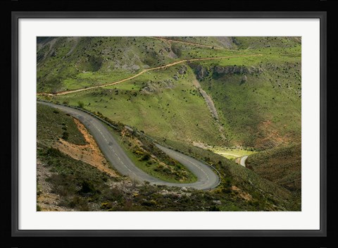 Framed Sierra de Camero Nuevo Mountains, Brieva de Cameros, La Rioja, Spain Print