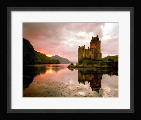 Framed Eilean Donan, Scotland Print