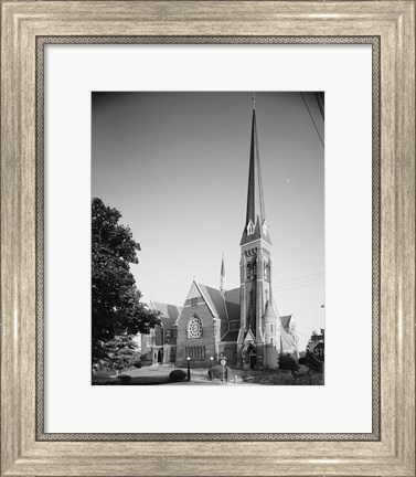 Framed GENERAL VIEW, ELEVENTH ST. FRONT ON LEFT, COURT ST. SIDE ON RIGHT - First Baptist Church, Court and Eleventh Streets, Lynchburg Print