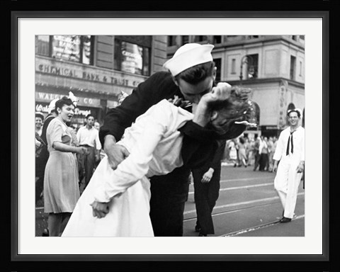 Framed Kissing the War Goodbye in Times Square, 1945 (detail) Print