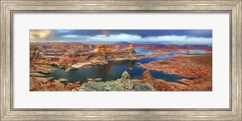 Framed Alstrom Point at Lake Powell, Utah, USA Print