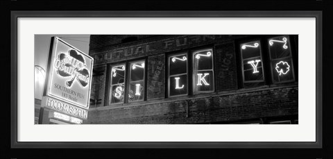 Framed Pub lit up at night, Silky O'Sullivan's, Beale Street, Memphis, Tennessee Print