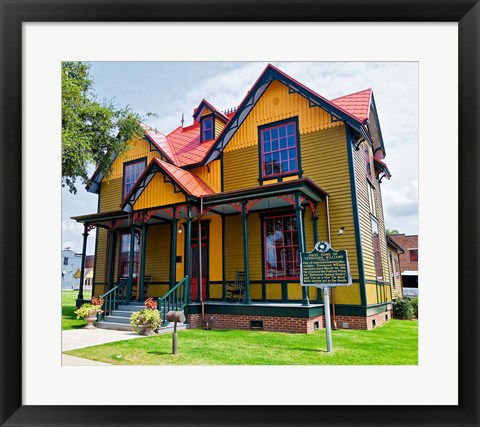 Framed Exterior of Tennessee Williams&#39; Birthplace, Columbus, Mississippi Print
