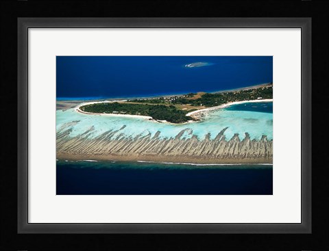 Framed Mana Island, Mamanuca Islands, Fiji Print