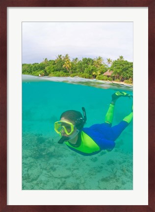 Framed Snorkeling, Picnic island, Viti Levu Fiji Print