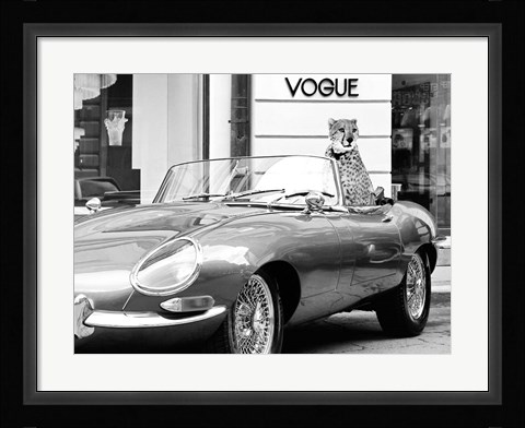 Framed En Vogue Print